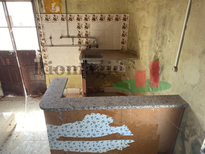 Moradia T2 para Venda em Alcanede Foto 13