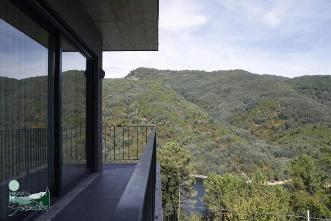 Moradia T3 para Arrendamento férias em Louredo Foto 10