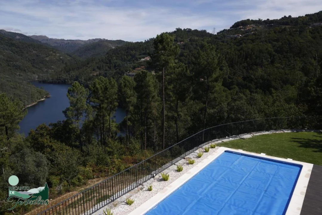 Moradia T3 para Arrendamento férias em Louredo Foto 23