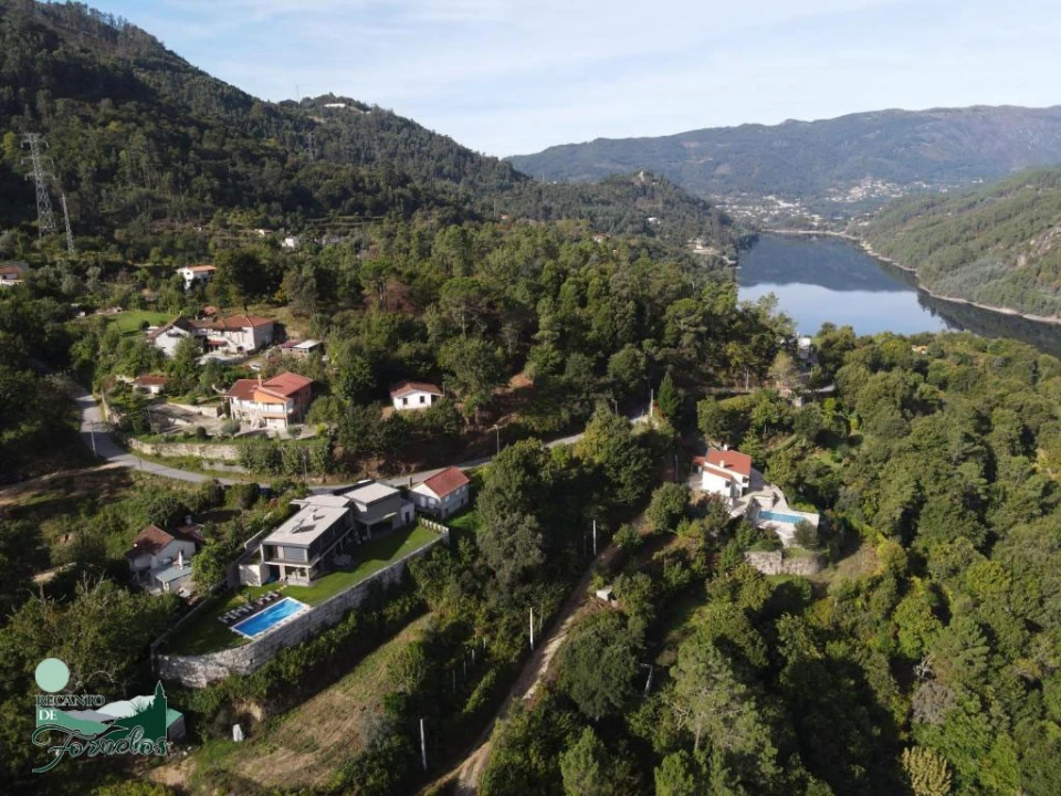 Moradia T3 para Arrendamento férias em Louredo Foto 43