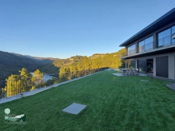 Moradia T3 para Arrendamento férias em Louredo