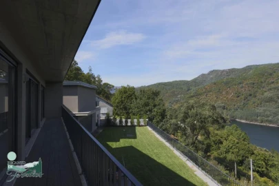 Moradia T3 para Arrendamento férias em Louredo