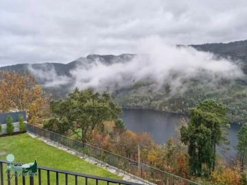 Moradia T3 para Arrendamento férias em Louredo