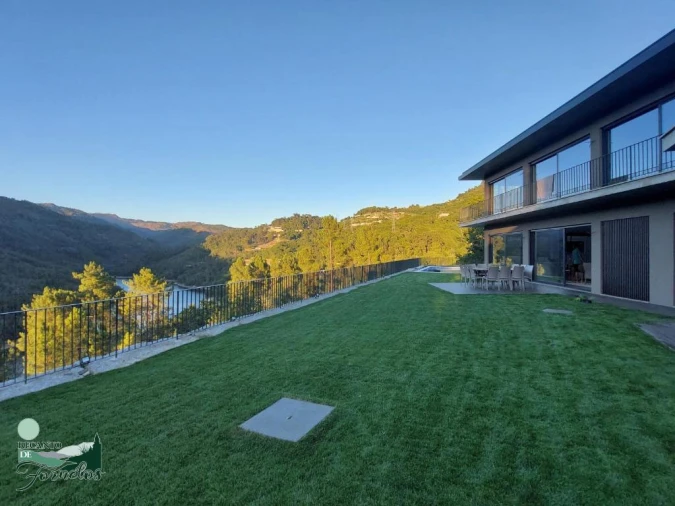 Moradia T3 para Arrendamento férias em Louredo Foto 11