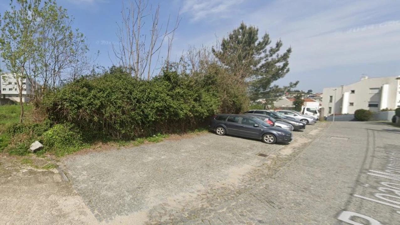 Terreno Comércio / Armazém para Venda em Ferreiros e Gondizalves Foto 2