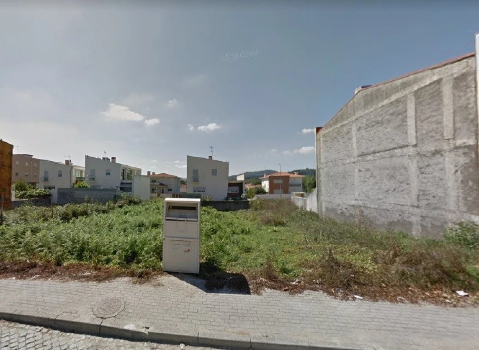 Terreno para Venda em Merelim (São Pedro) e Frossos Foto 1