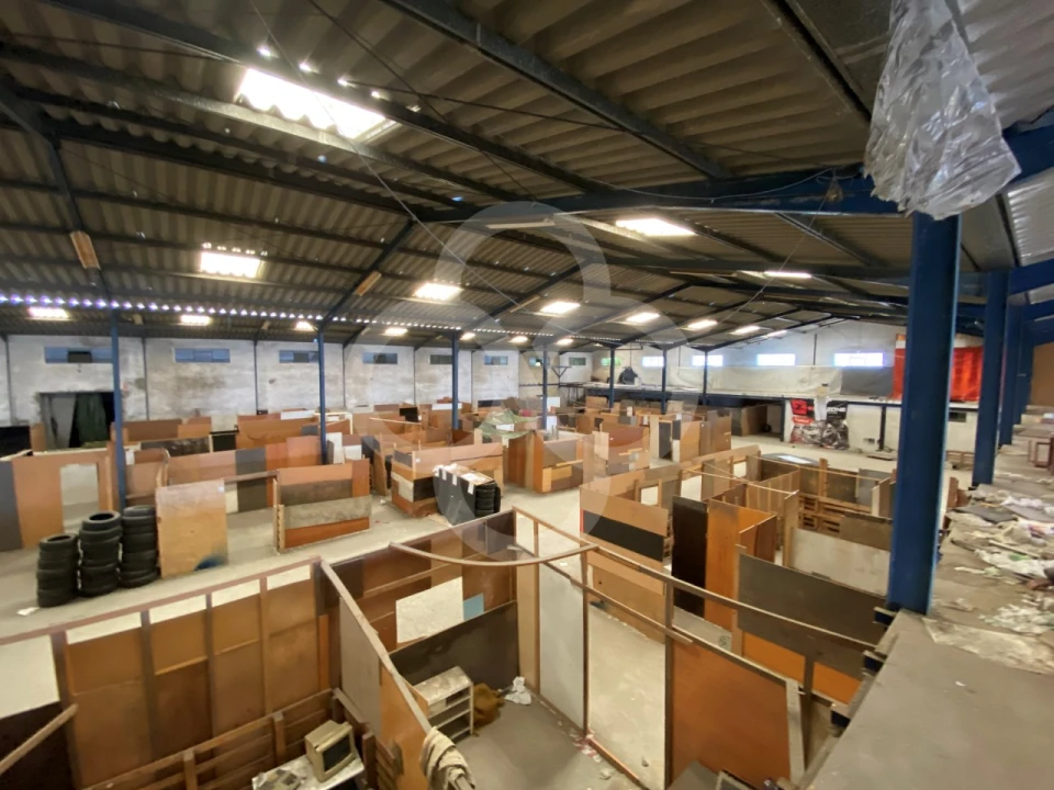 Armazém para Venda em Queluz e Belas Foto 36