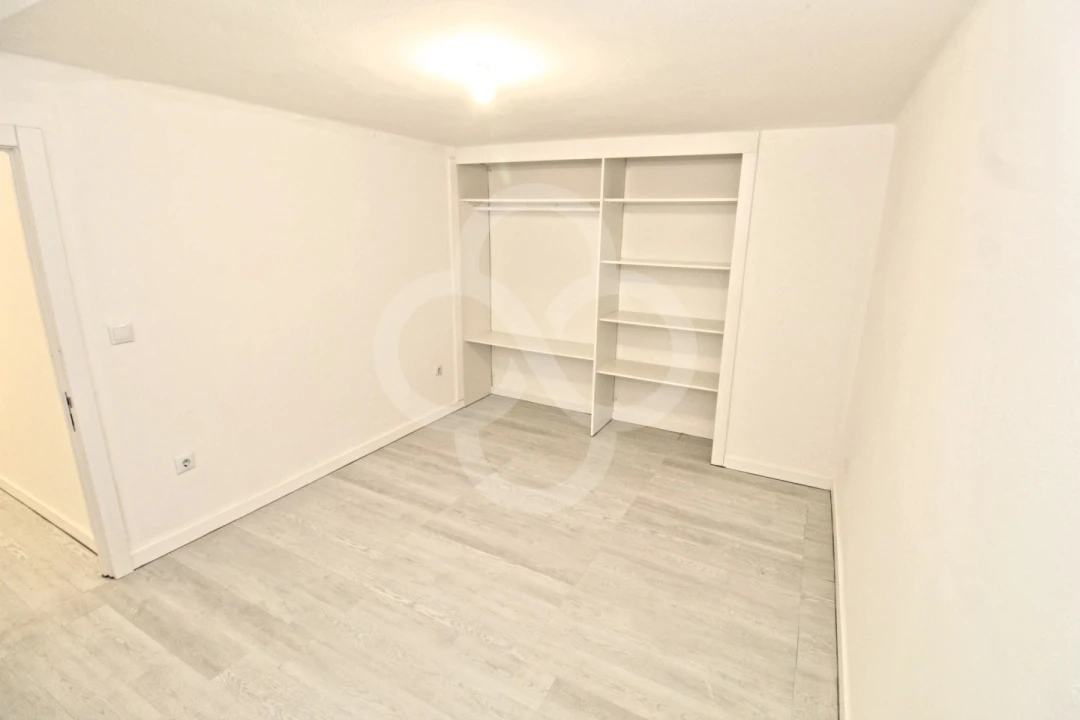 Loja para Venda em Laranjeiro e Feijó Foto 18