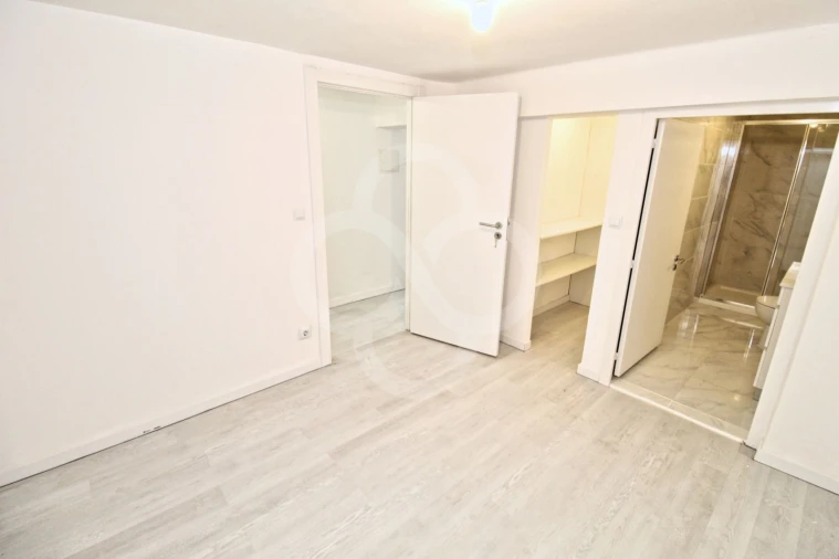 Loja para Venda em Laranjeiro e Feijó Foto 5