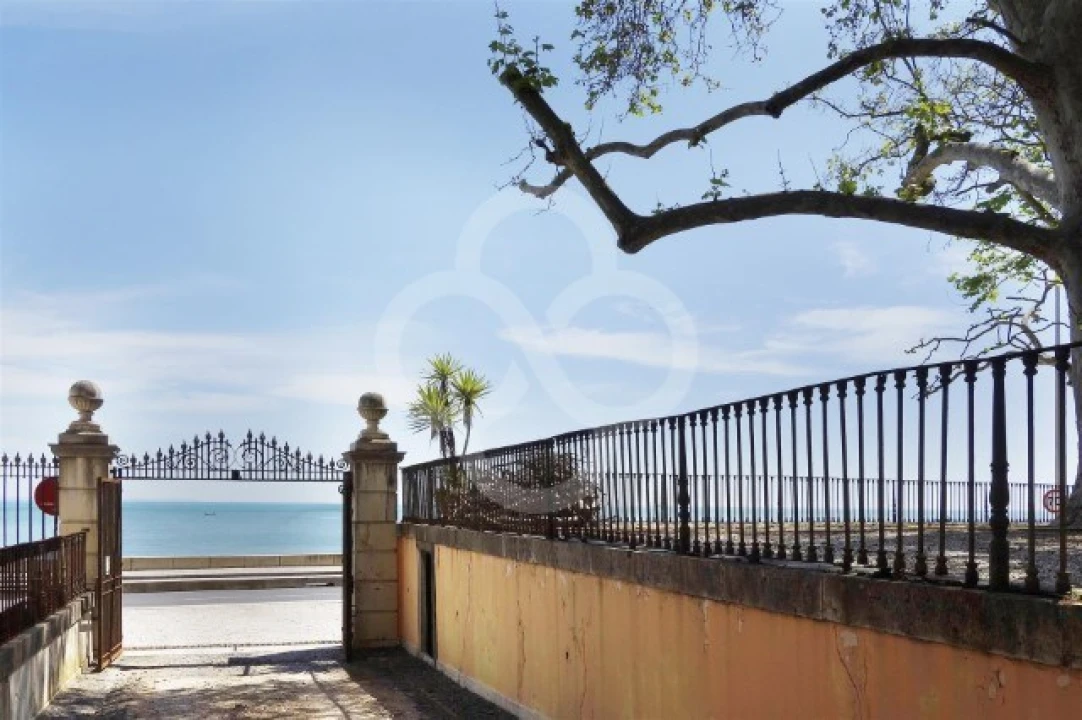 Moradia T28 para Venda em Oeiras e São Julião da Barra, Paço de Arcos e Caxias Foto 5