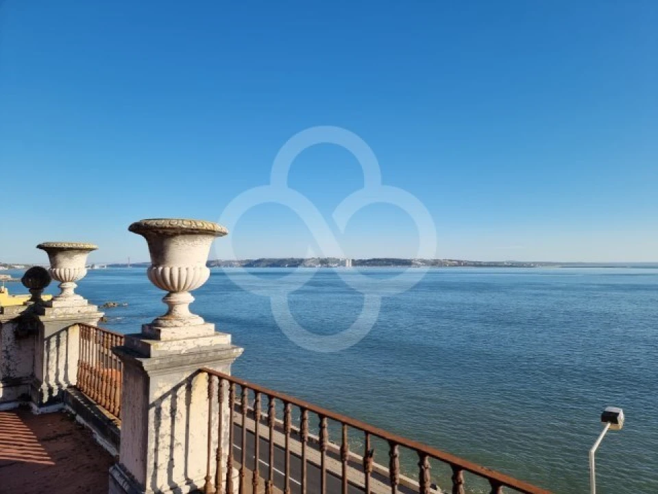 Moradia T28 para Venda em Oeiras e São Julião da Barra, Paço de Arcos e Caxias Foto 16