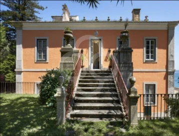 Moradia T28 para Venda em Oeiras e São Julião da Barra, Paço de Arcos e Caxias