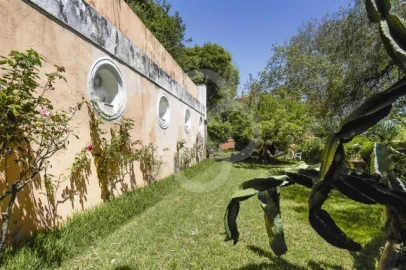 Moradia T28 para Venda em Oeiras e São Julião da Barra, Paço de Arcos e Caxias