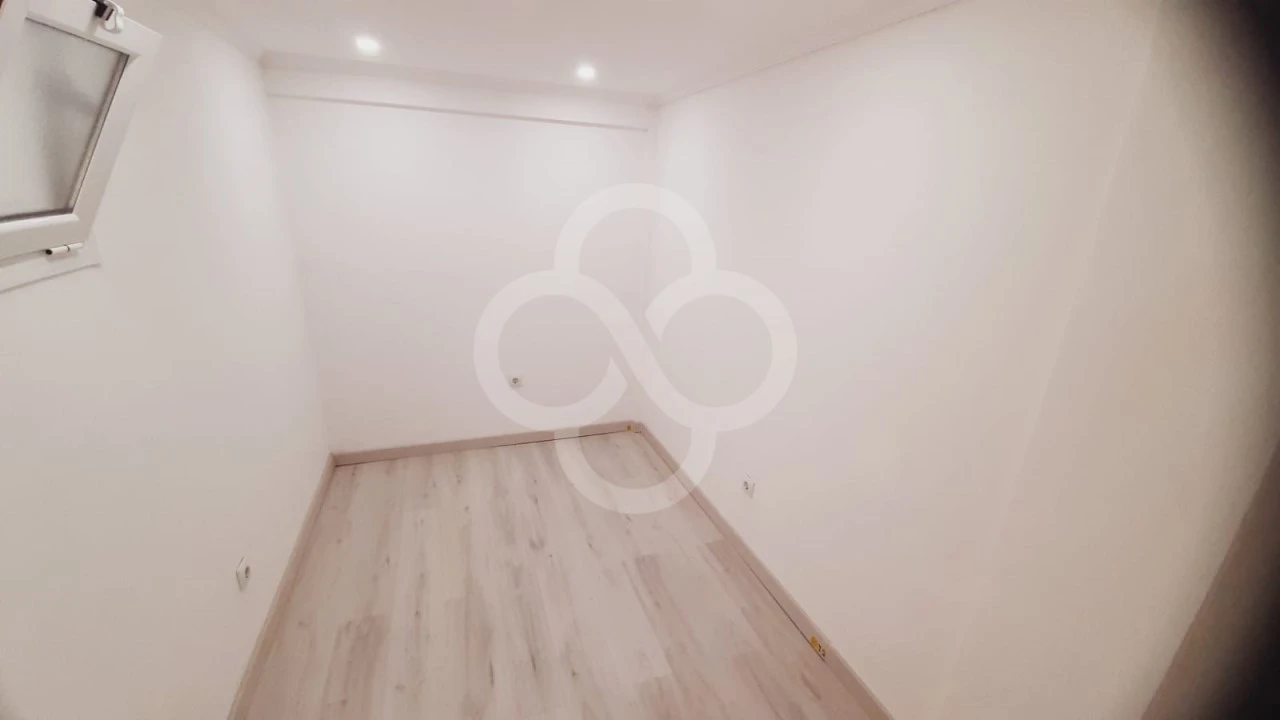 Loja para Venda em Corroios Foto 10