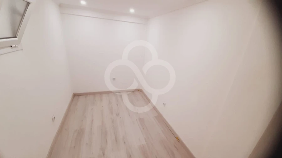 Loja para Venda em Corroios Foto 11