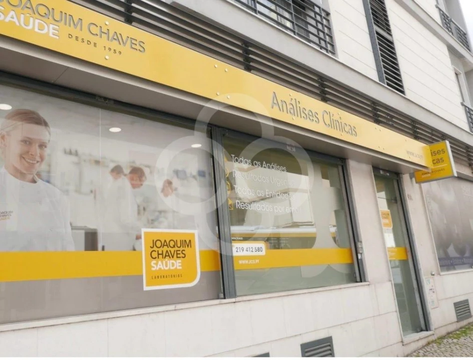 Loja para Venda em Campolide Foto 2