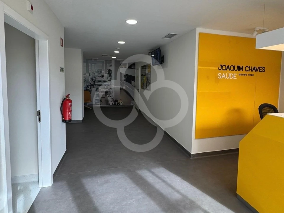 Loja para Venda em Campolide Foto 5