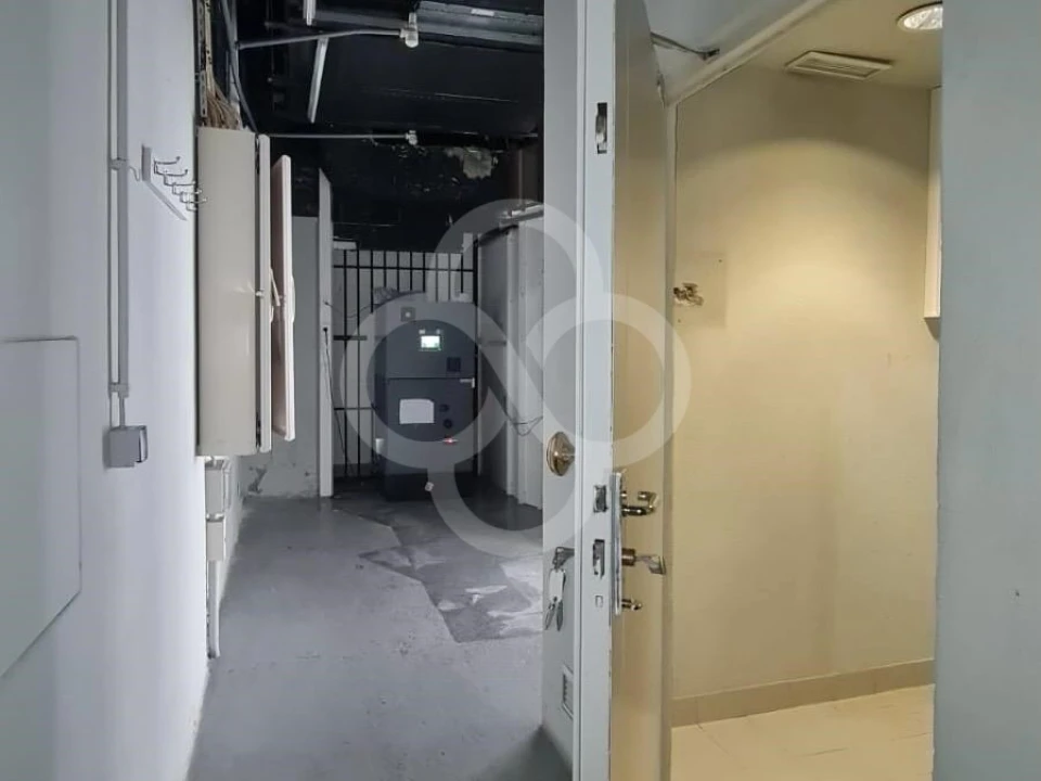 Loja para Venda em Campolide Foto 21