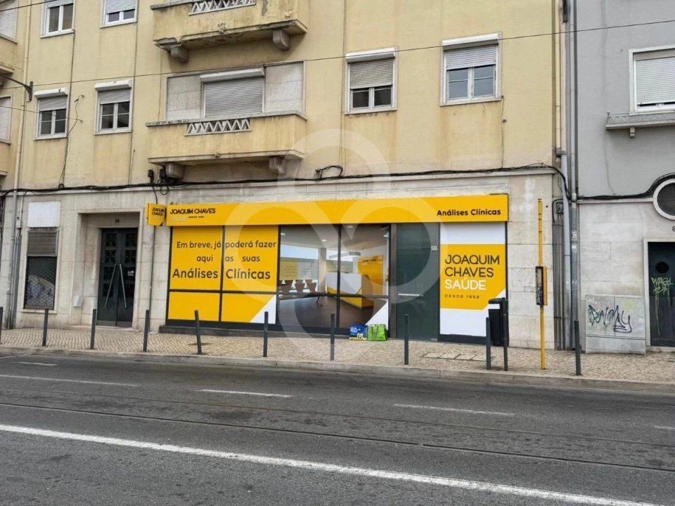 Loja para Venda em Campolide Foto 28