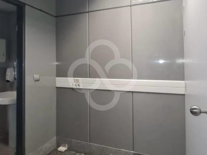 Loja para Venda em Campolide Foto 20