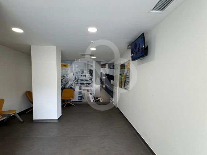 Loja para Venda em Campolide Foto 22