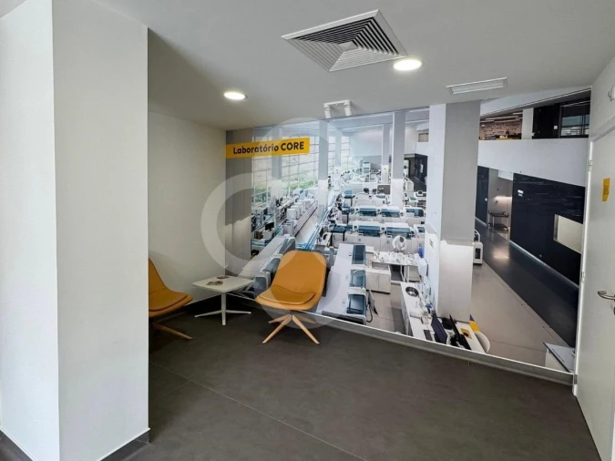 Loja para Venda em Campolide Foto 24