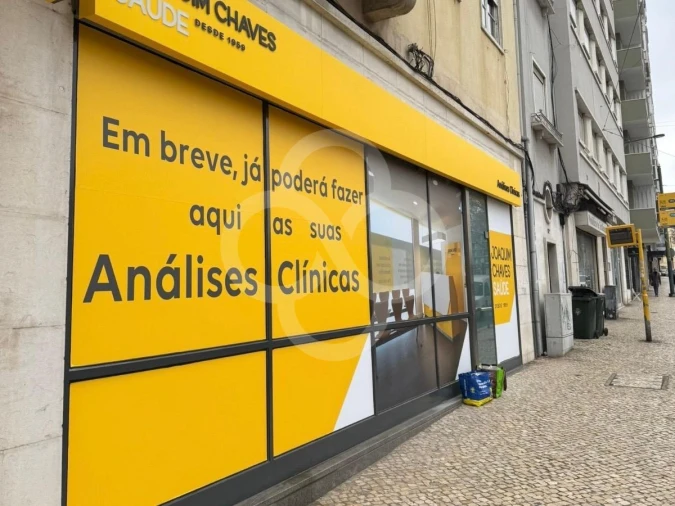 Loja para Venda em Campolide Foto 31