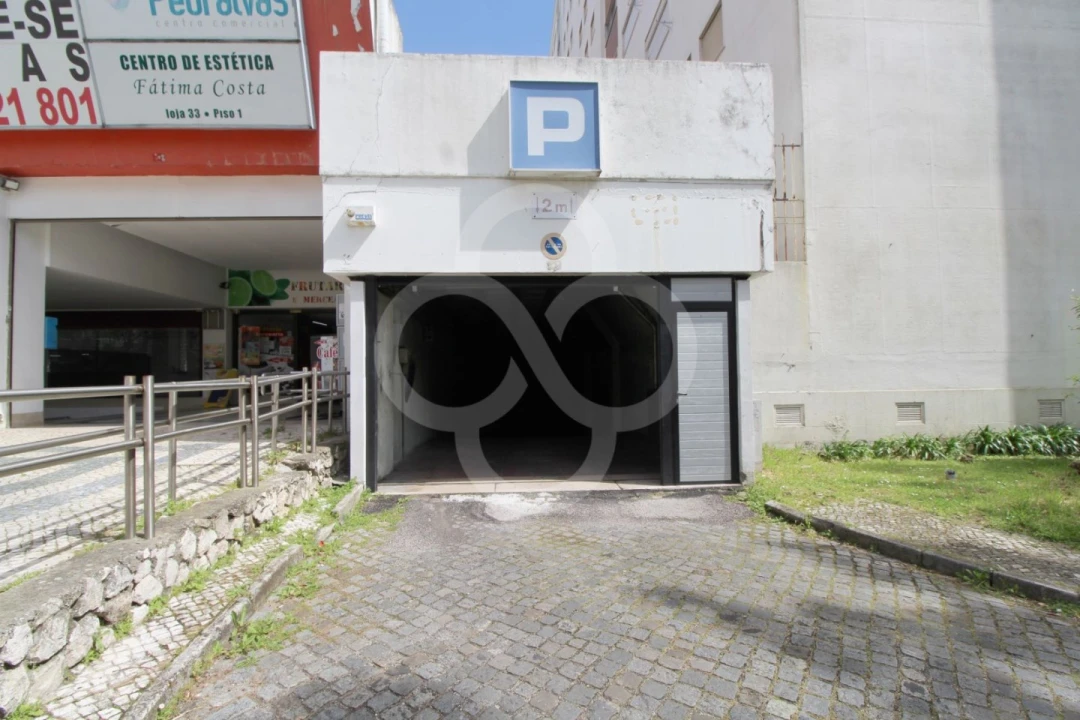 Negócio para Arrendamento em Benfica Foto 4