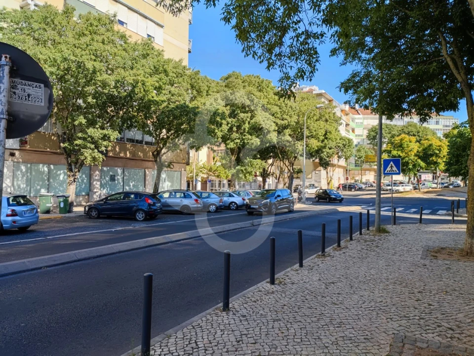 Loja para Venda em Benfica Foto 3