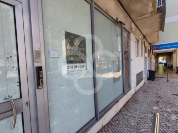 Loja para Venda em Benfica