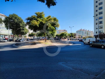 Loja para Venda em Benfica
