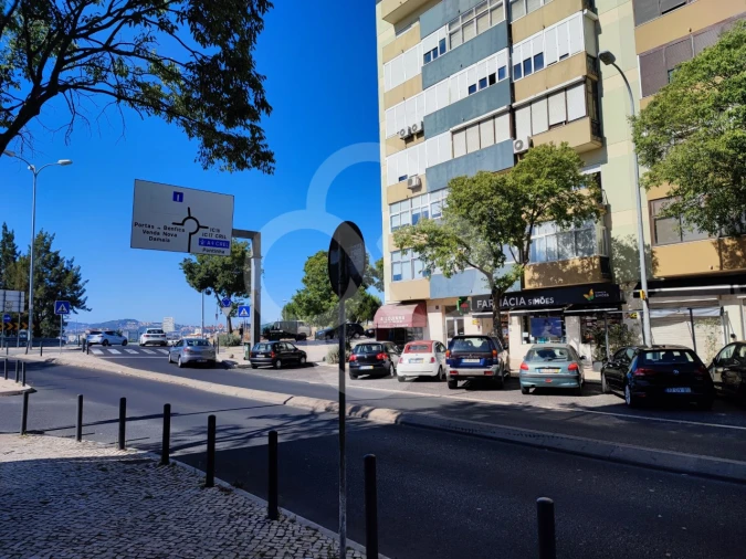 Loja para Venda em Benfica Foto 4