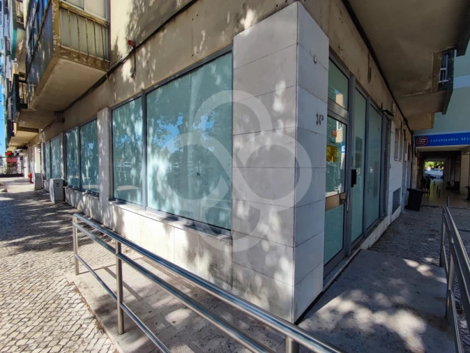 Loja para Venda em Benfica Foto 2