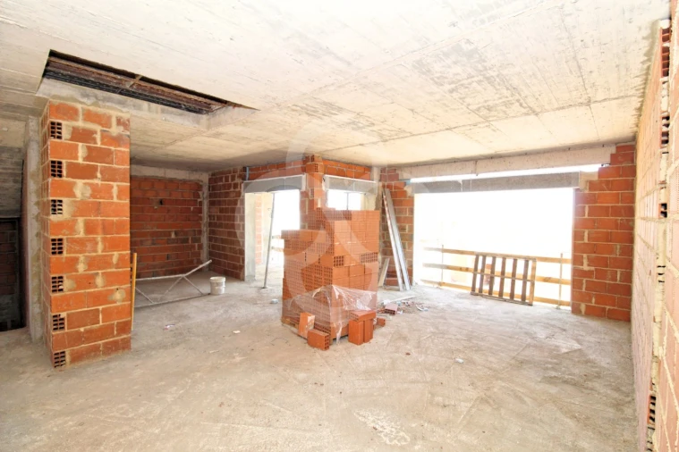 Moradia T3 para Venda em Corroios Foto 8