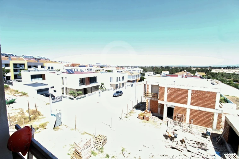 Moradia T3 para Venda em Corroios Foto 21