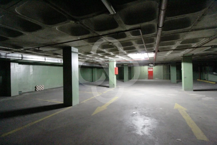 Negócio para Arrendamento em Benfica Foto 4
