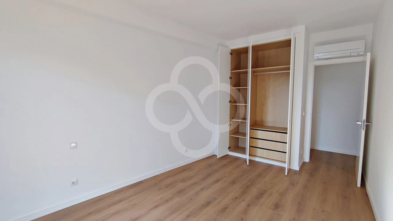 Apartamento T3 para Venda em Odivelas Foto 10