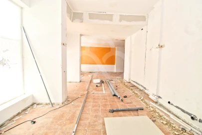 Loja para Venda em Alto do Seixalinho, Santo André e Verderena