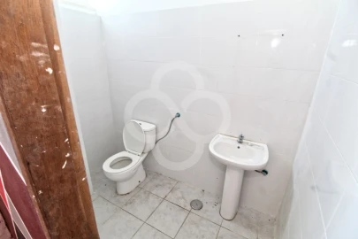 Loja para Venda em Alto do Seixalinho, Santo André e Verderena