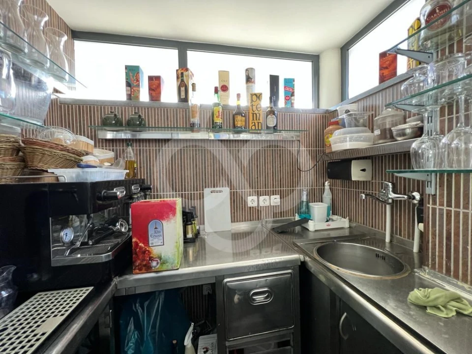 Loja para Venda em Rio de Mouro Foto 22