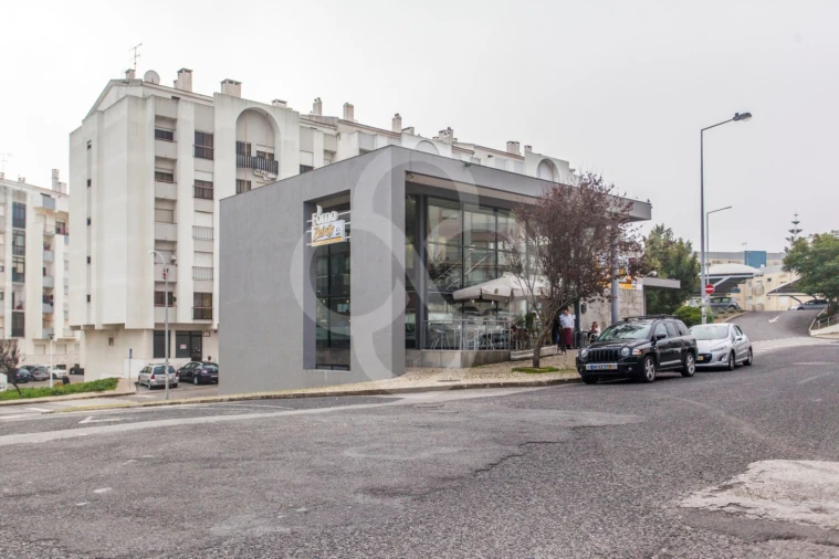 Loja para Venda em Rio de Mouro Foto 5