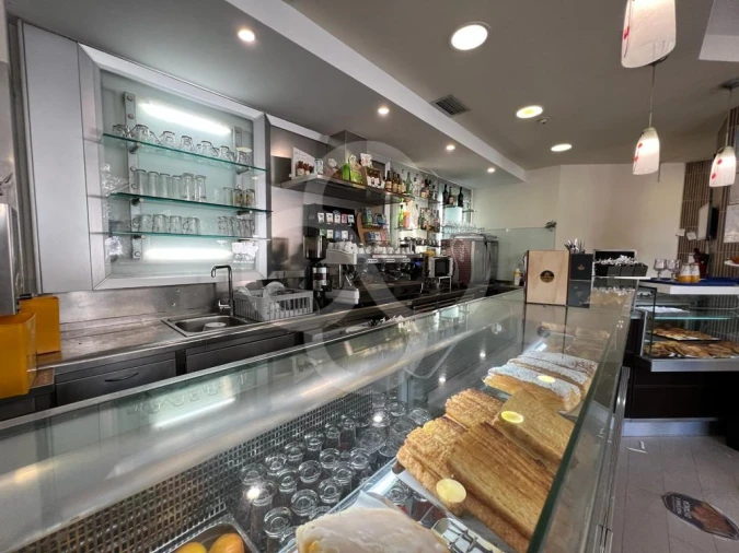 Loja para Venda em Rio de Mouro Foto 8