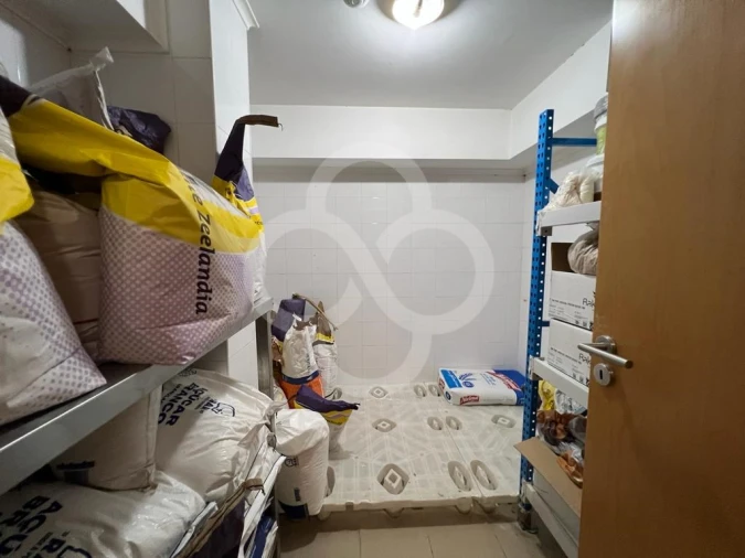 Loja para Venda em Rio de Mouro Foto 31