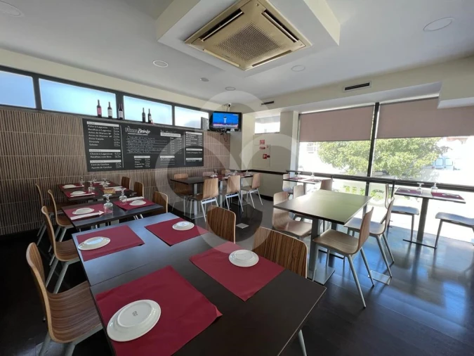 Loja para Venda em Rio de Mouro Foto 10