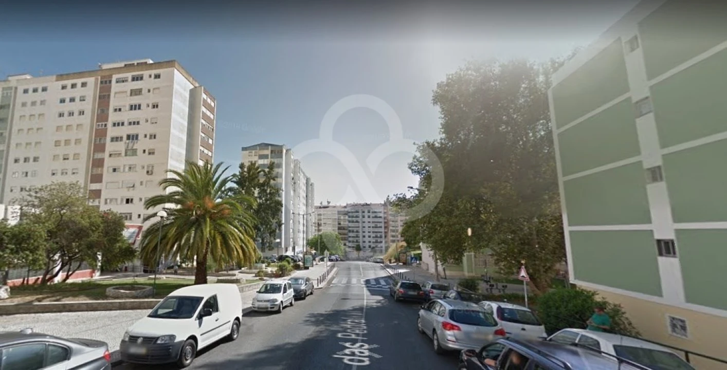 Negócio para Arrendamento em Benfica Foto 3