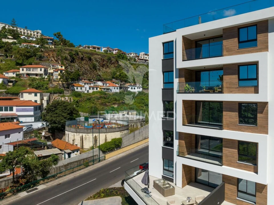 Apartamento T5 para Venda em Funchal (Santa Luzia) Foto 4