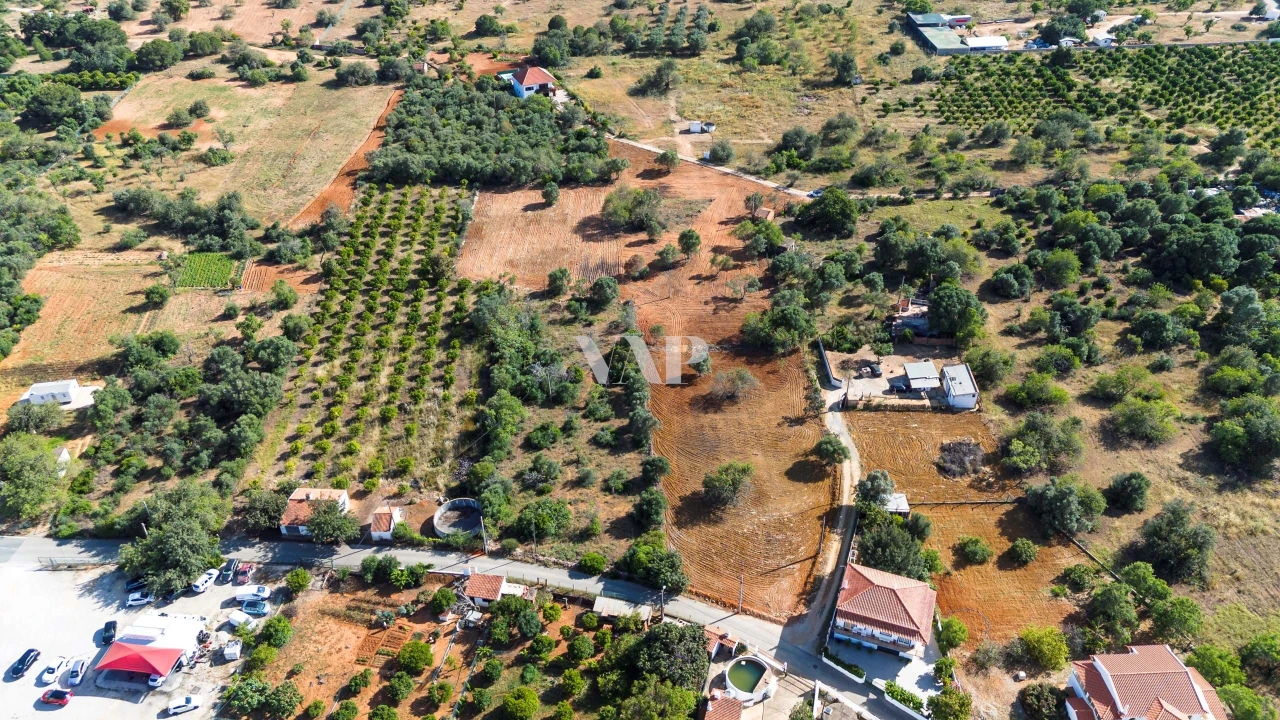 Terreno para Arrendamento em Quarteira Foto 3