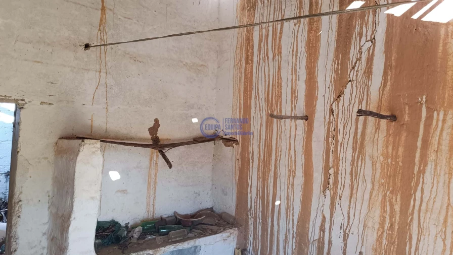 Terreno para Venda em Santana da Serra Foto 11