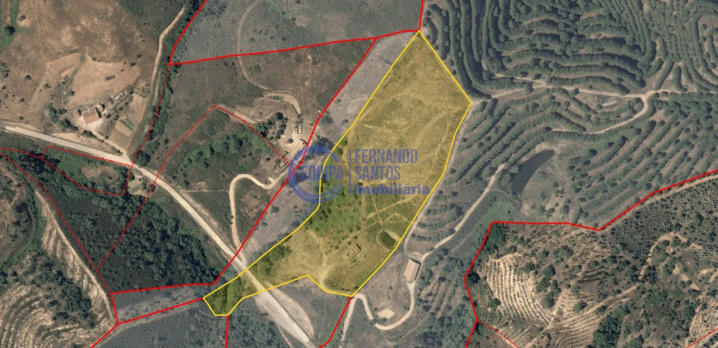 Terreno para Venda em Santana da Serra Foto 2