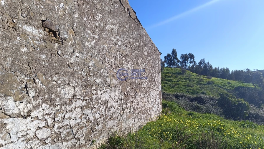 Terreno para Venda em Santana da Serra Foto 7